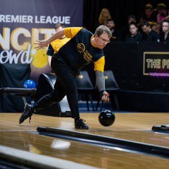 Jarrod Langford chases a perfect sweep at the TPL Melbourne Decider